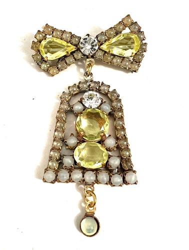 Bella spilla vaselina strass - bella,